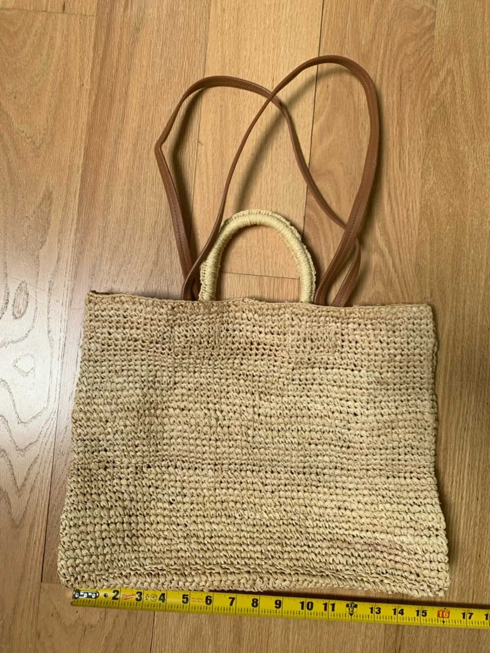 AND OTHER STORIES Woven Straw Tote Bag with Tan Leather Straps - Picture 1 of 4